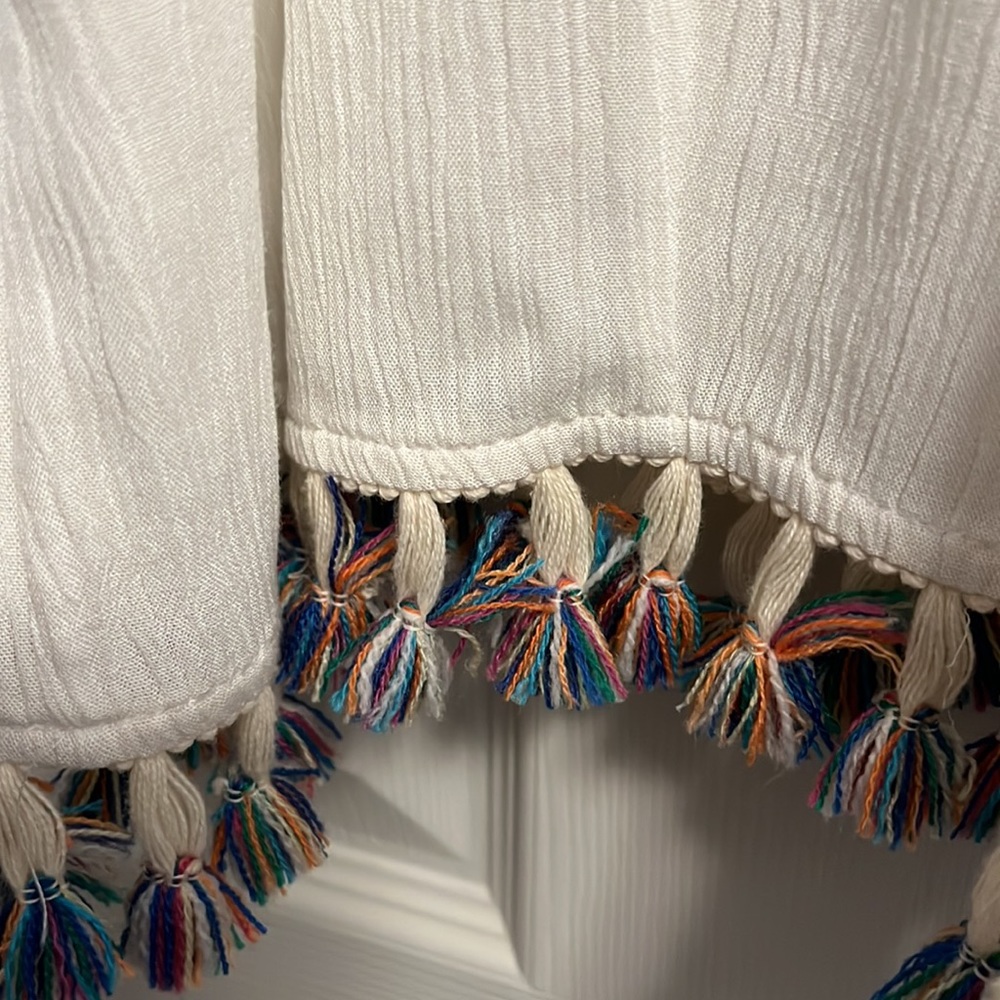 Alya white tank with adorable tassels Size XS - Picture 6 of 7